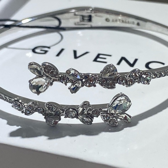 Givenchy silver dangle - Picture 10 of 10